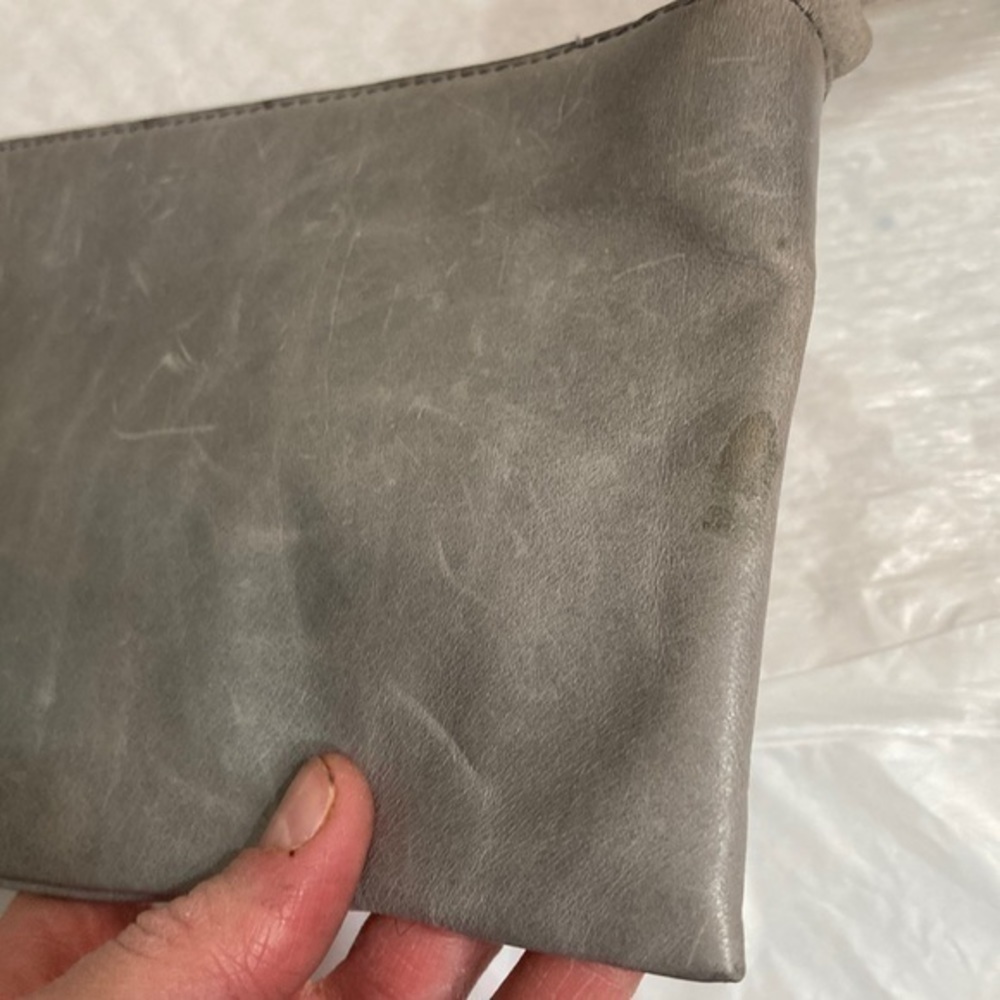 Hobo gray leather wristlet clutch bag - Picture 6 of 12